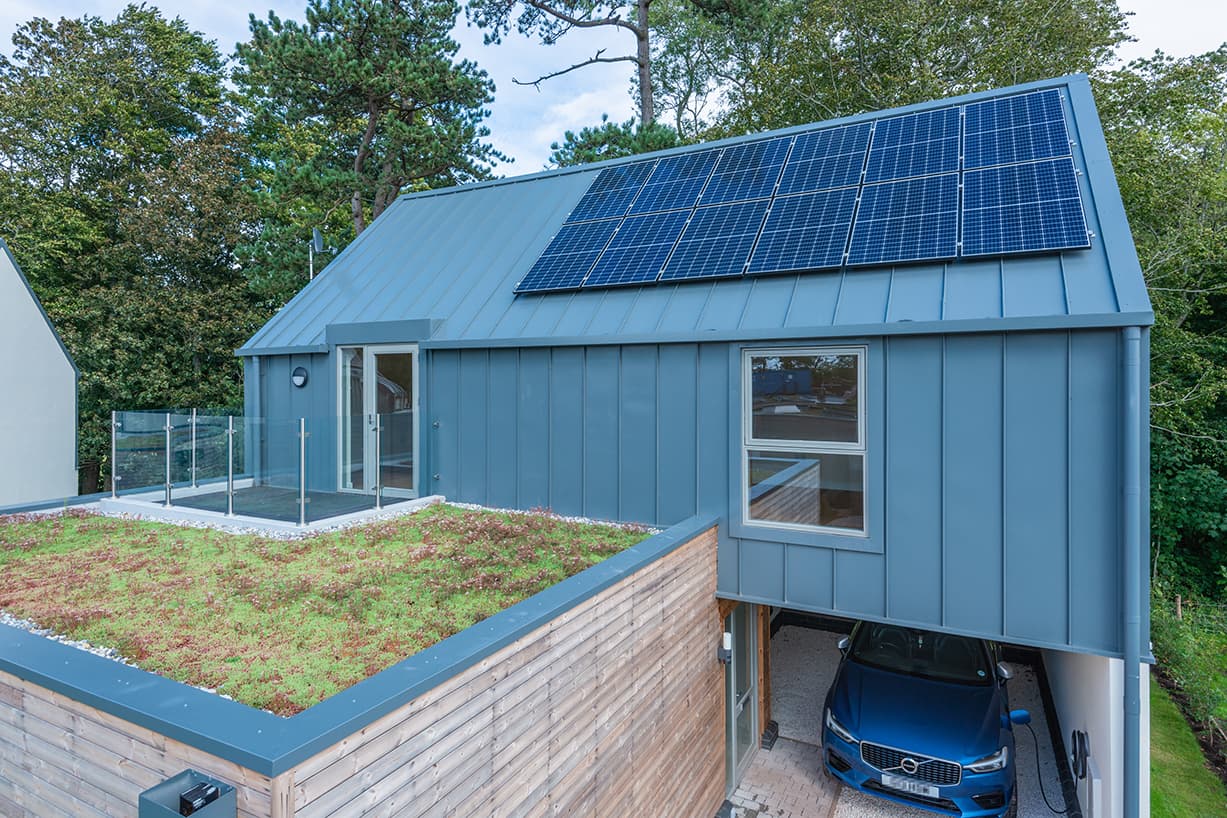 Vieo with Solar panels installed